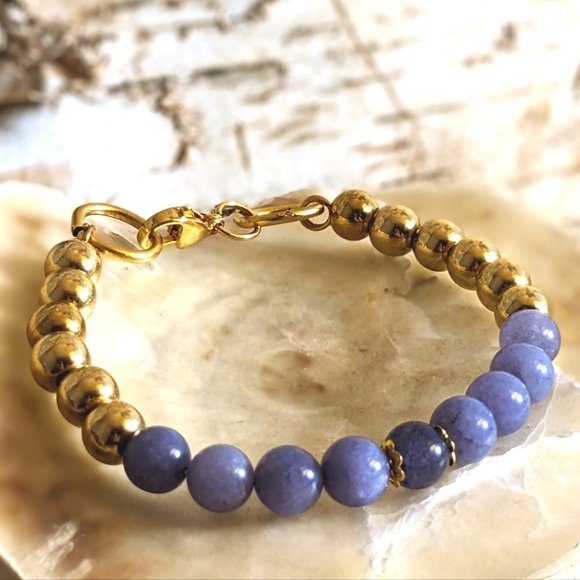 Natural Lavender Purple Jade & Gold Balls In Half And Half Beaded Bracelet - Picture 2 of 5